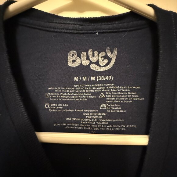 Bluey Navy Blue Bandit Short Sleeve Graphic T-Shirt Crew Neck 100% Cotton/MEDIUM - Picture 2 of 5